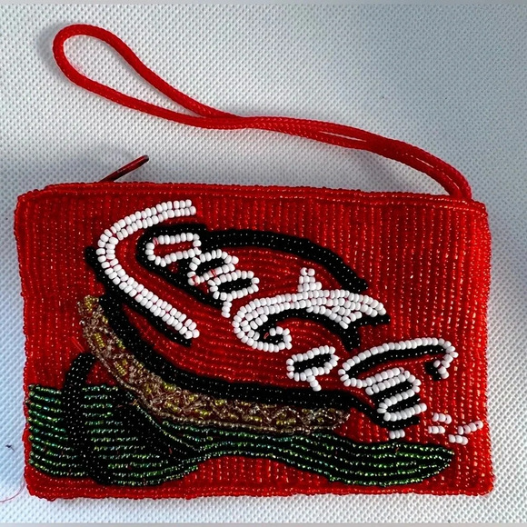 VINTAGE: small, beaded wristlet bag - Picture 1 of 13